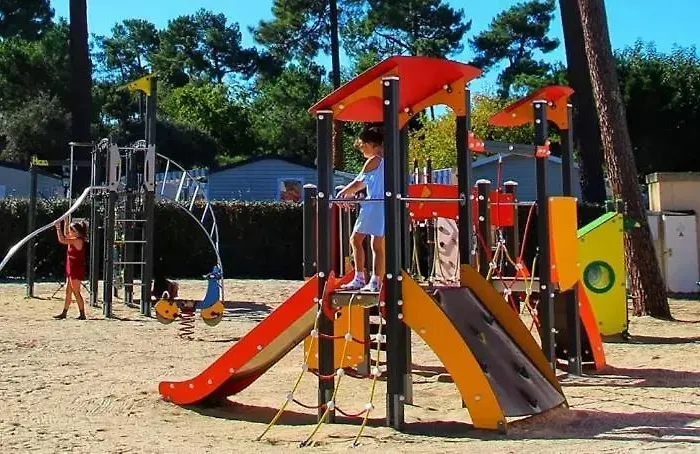 Camping 186 La Pignade *